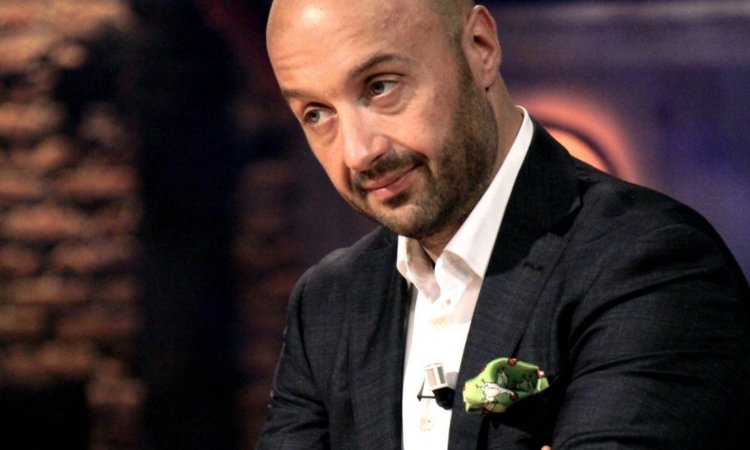 Joe Bastianich giacca e camicia 